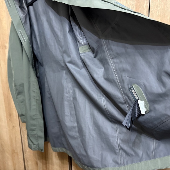 Marmot Green Rain Coat Jacket Essential Gore-Tex Women Size XL Waterproof $230 - Picture 15 of 16